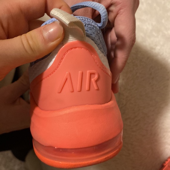 Nike shoes!! Brand new without tag! Wore them 2 times! - Picture 4 of 5